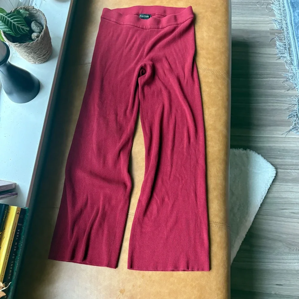 House of Harlow 1960 Ribbed Wide Leg Lounge Pants Burgundy Knit M‎